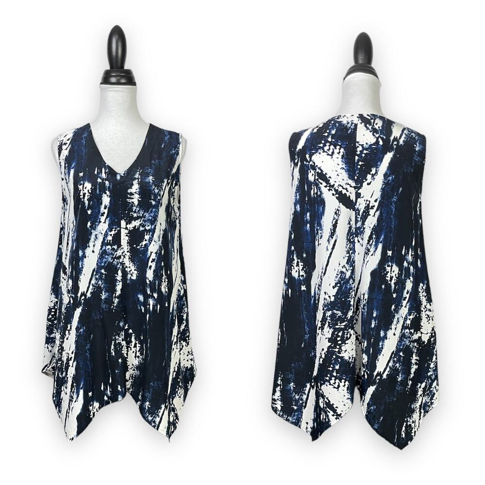 Niche | Navy Blue & White Watercolor Print Handkerchief Sleeveless Tunic Blouse